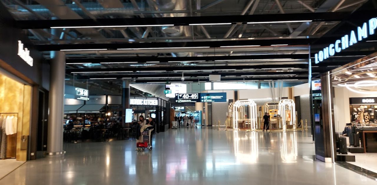 Vietnam Airlines HEL Terminal