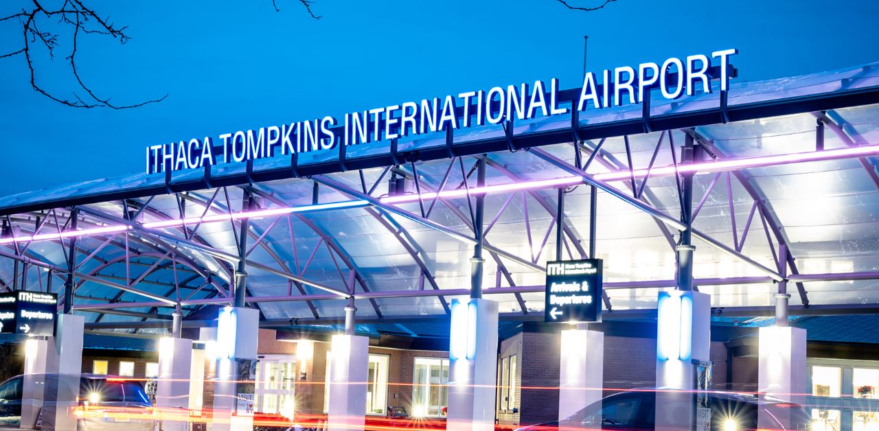 United Airlines ITH Terminal