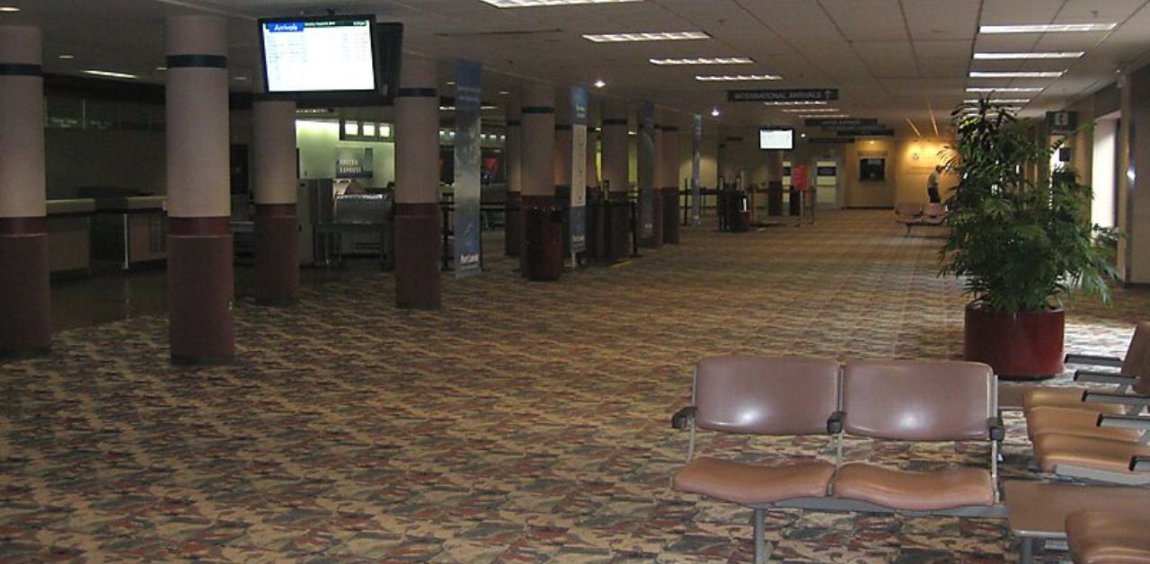 United Airlines LAN Terminal