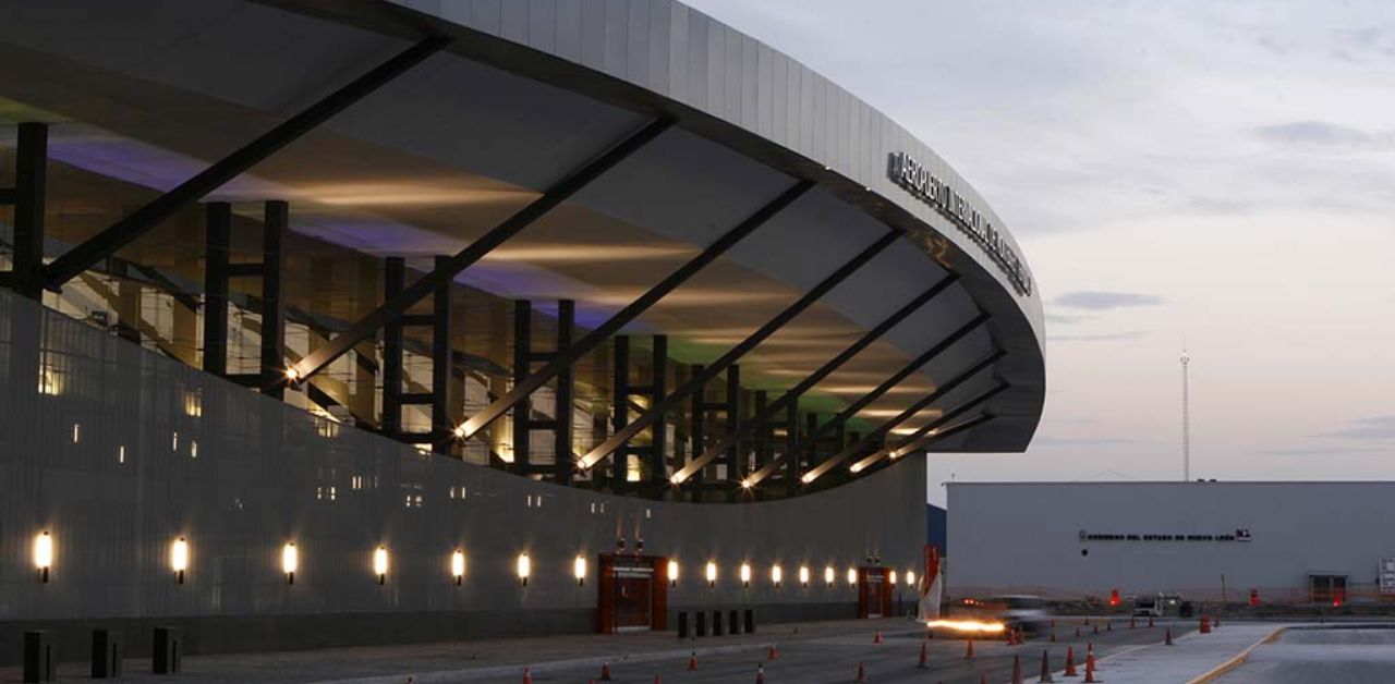 United Airlines MTY Terminal
