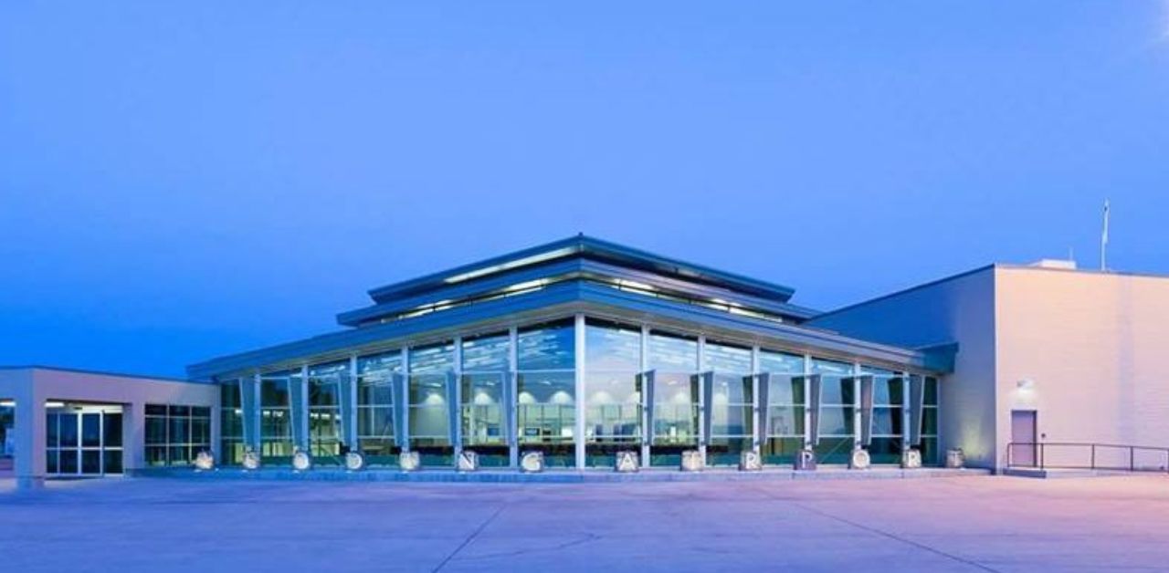 United Airlines RDD Terminal