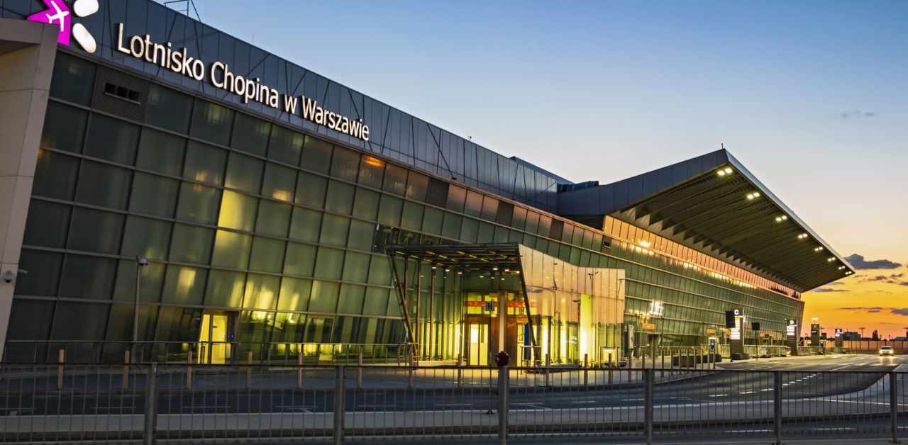 United Airlines WAW Terminal