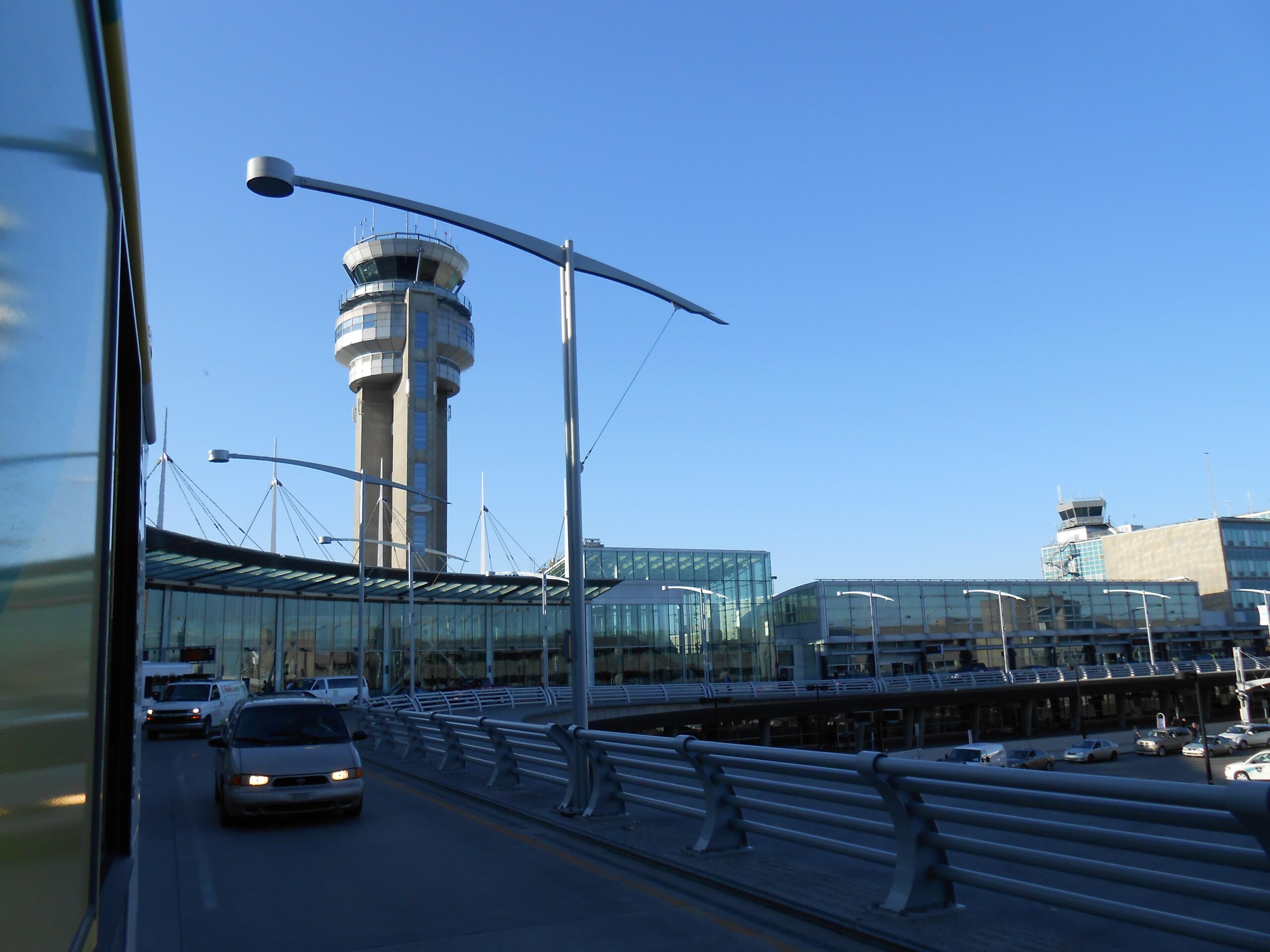 KLM Airlines YUL Terminal – Montréal-Pierre Elliott Trudeau International Airport
