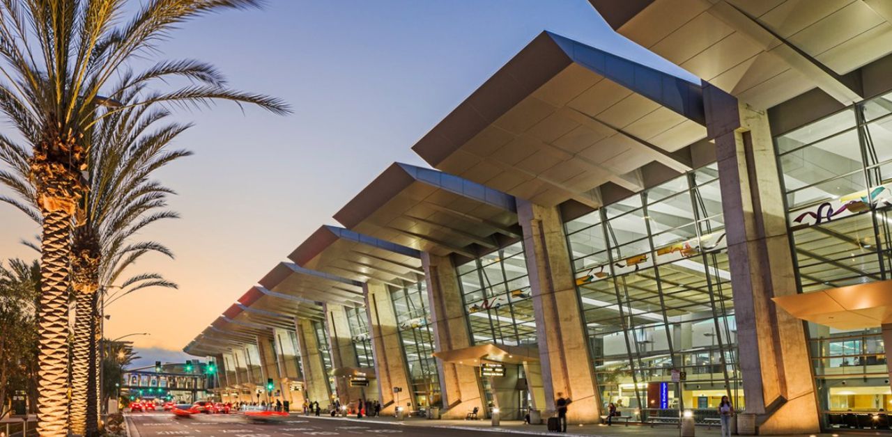 Air France SAN Terminal – San Diego International Airport (1)