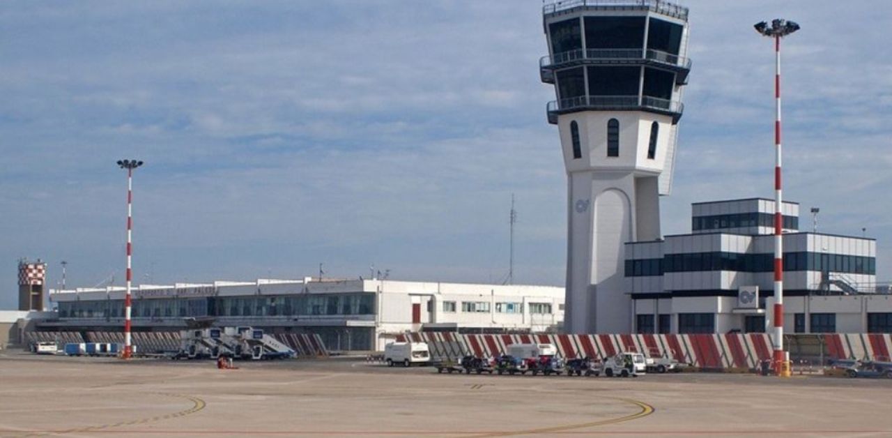British Airways BRI Terminal – Bari International Airport-Karol Wojtyla (1)