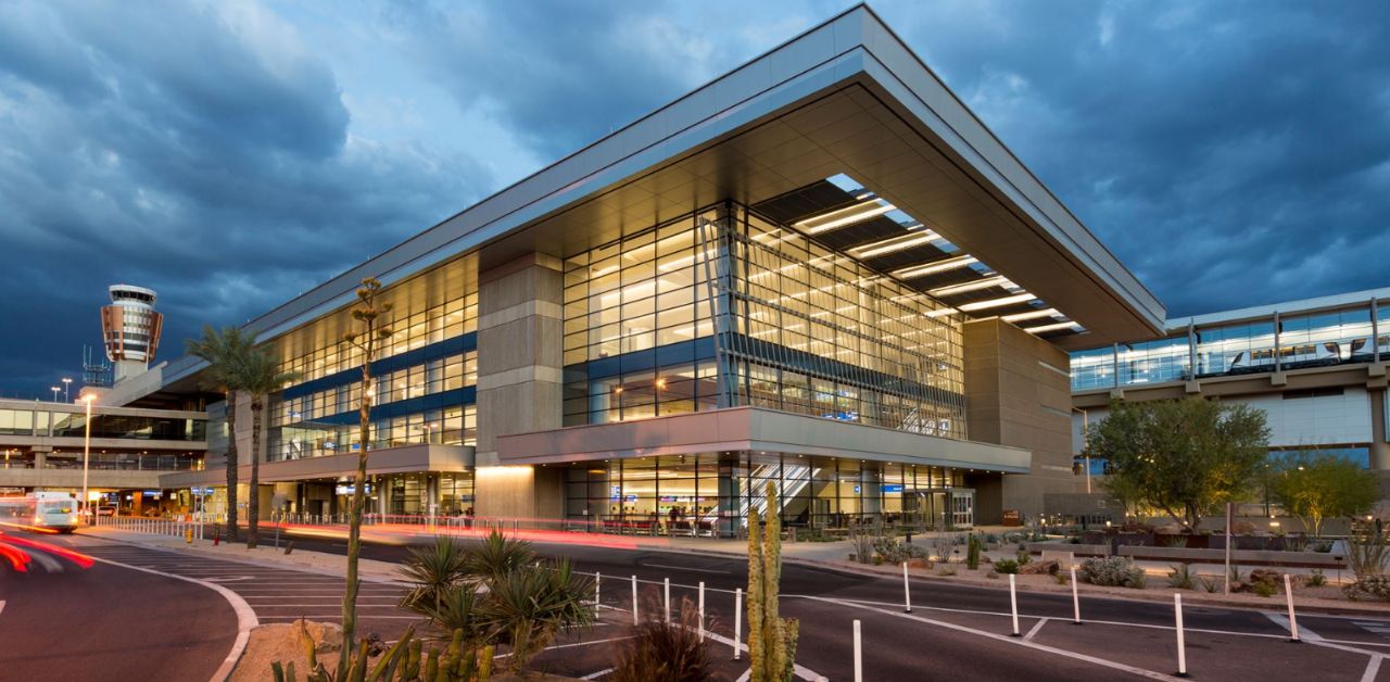 Singapore Airlines PHX Terminal – Phoenix Sky Harbor International Airport (1)
