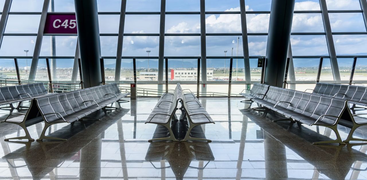 Singapore Airlines PMI Terminal – Palma de Mallorca Airport