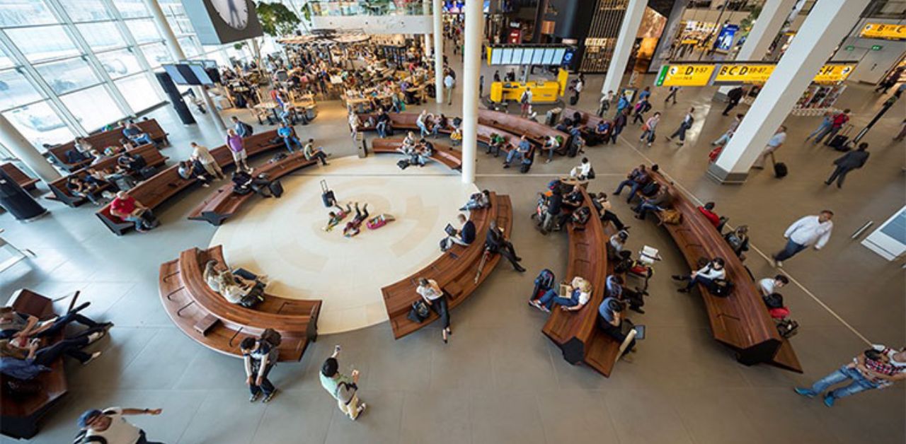 Starlux Airlines AMS Terminal – Amsterdam Airport Schiphol (1)
