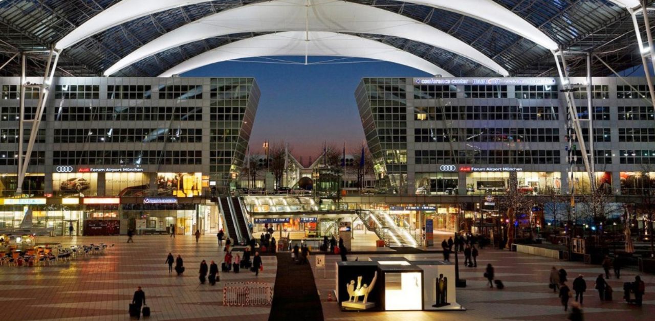 Starlux Airlines MUC Terminal – Munich International Airport (1)