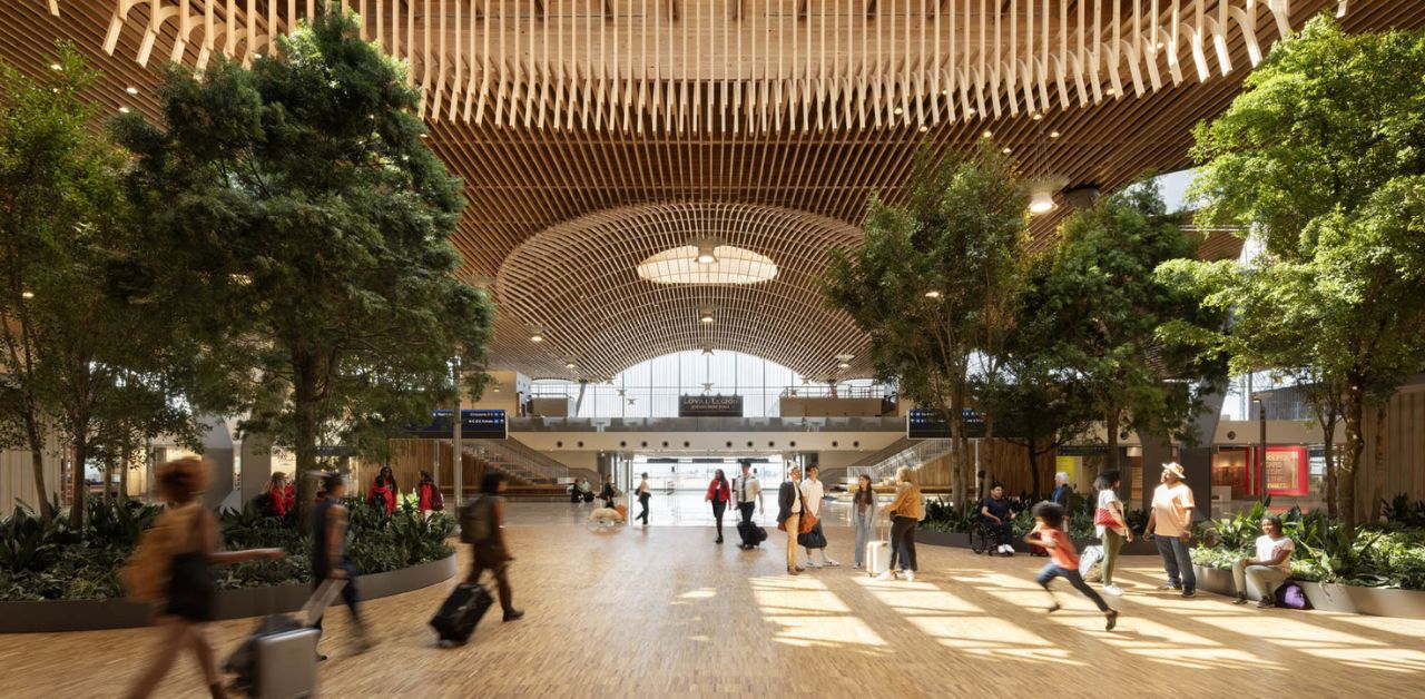 Alexandria Airlines PDX Terminal – Portland International Airport