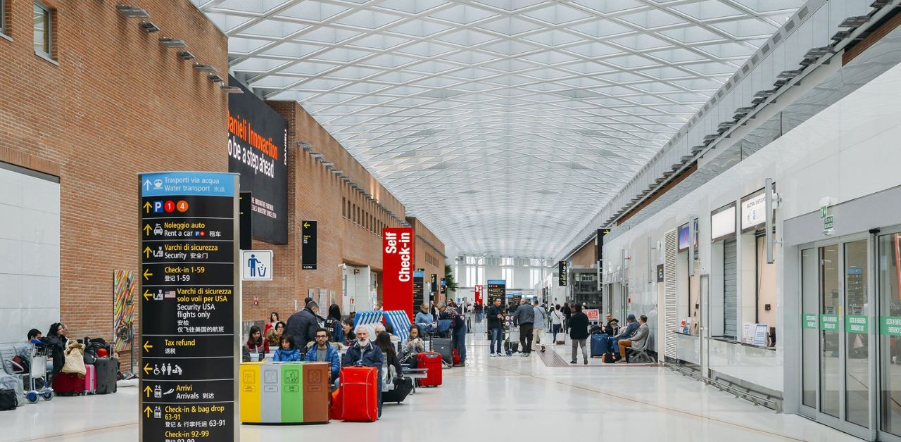EasyJet Airlines VCE Terminal – Venice Marco Polo Airport